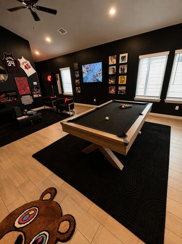 Hypebeast VIP Lounge w/ Private Sauna- Event Space