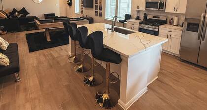 VIP Lounge- Luxe+ Private Sauna