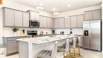 House, Multiple Beds, Patio, Pool View (15972SCD WCR) | Private kitchen | Fridge, microwave, oven, stovetop