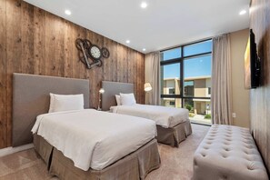 Pientalo, useita sänkyjä, poreamme (3115RW MVV) | 4 makuuhuonetta, ilmainen Wi-Fi