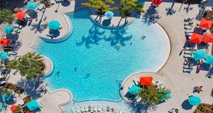 Luxurious Windsor Cay Villa Private Pool, Epic Game Room & Minutes to Disney!