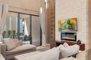 Townhome, Multiple Beds, Patio, Garden View (7580BD MVV) | Living area