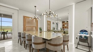 Unclassified image, 3 of 39, button - 10 BD/ 8 BA/ Windsor Cay (15973 CC) (Clermont)