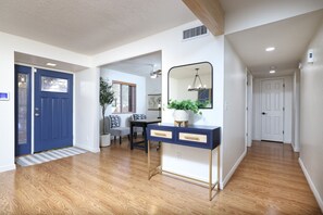 Interior - Charming 2-bedroom 2-bath townhome in central Tucson (Tucson)