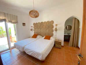 Camera doppia, vista giardino | Wi-Fi gratuito
