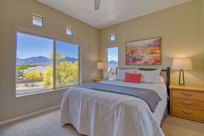 3 bedrooms, iron/ironing board, WiFi, bed sheets - 3 bedroom Luxury Vistoso Resorts Casita w/ VIEWS (Oro Valley)