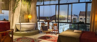 Lux Loft Historic Center