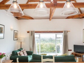 Living area - Billy's Barn (Holsworthy)