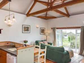 Living area - Billy's Barn (Holsworthy)