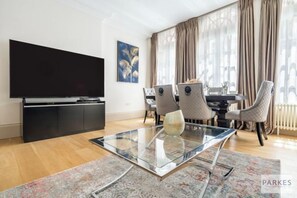 Unclassified image, 4 of 7, button - Mayfair Boutique Residences (London)