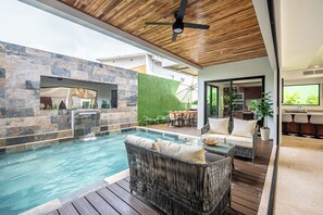 Utomhuspool