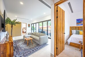 10 Schlafzimmer, Zimmersafe, Bügeleisen/Bügelbrett, Reisekinderbett