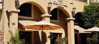 Central Hotel & Restaurant 