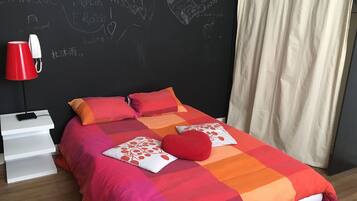 Fer et planche Ă repasser, Wi-Fi, draps fournis