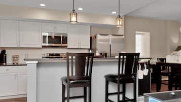 Condo, Multiple Beds (Club at Mexico Beach 1A) | Private kitchen | Oven, toaster