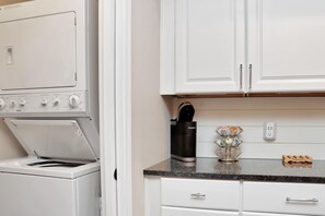 Condo, Multiple Beds (Club at Mexico Beach 1A) | Interior