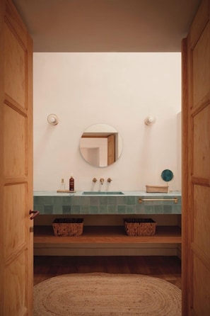Apartment, Patio | Bathroom