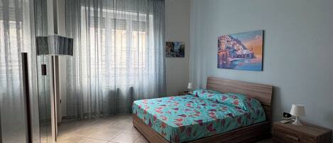 3 bedrooms, WiFi, bed sheets