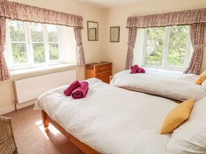 4 bedrooms, individually decorated, individually furnished, free WiFi - Tremorla (Boscastle)