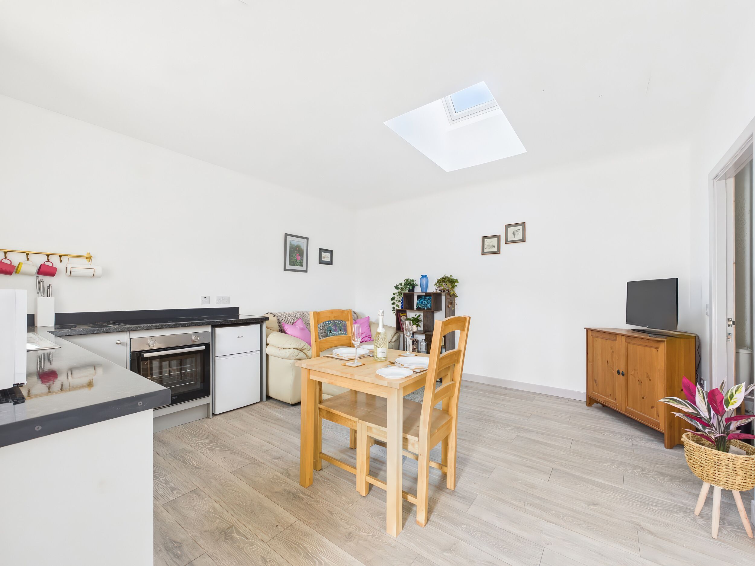 المنشأة من الداخل