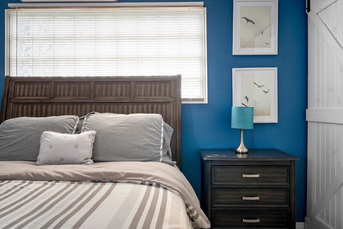 1 bedroom, iron/ironing board, WiFi (free), bed sheets