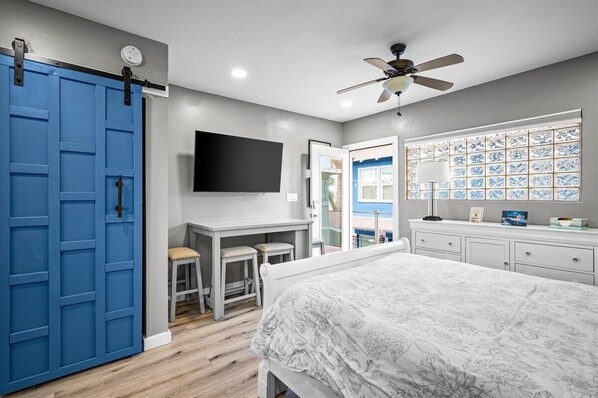 1 chambre, fer et planche à repasser, accès au Wi-Fi (inclus)