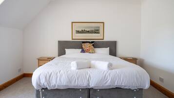 8 bedrooms, individually decorated, individually furnished, free WiFi