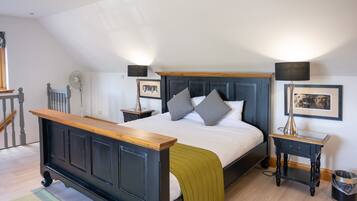 8 bedrooms, individually decorated, individually furnished, free WiFi