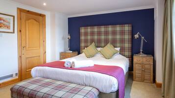 8 bedrooms, individually decorated, individually furnished, free WiFi