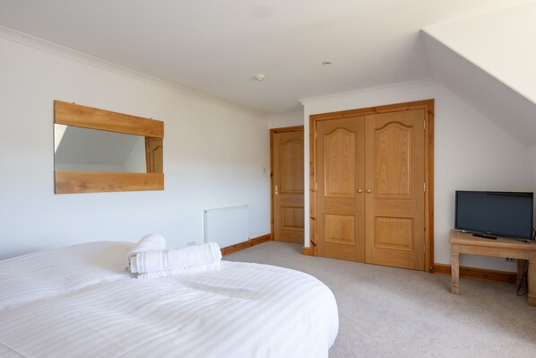 8 Schlafzimmer, individuell dekoriert, individuell eingerichtet