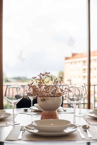 Liiiving in Matosinhos - Warm Vintage Apartment
