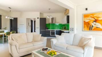 House, Smoking | 2 bedrooms