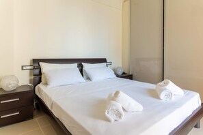 House, Smoking | 2 bedrooms - La Casa Rosa Seaside Getaway (Dorida)