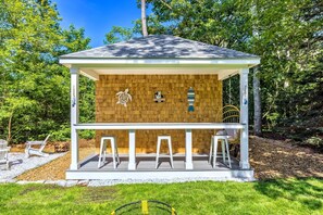 Terrace/patio - Harwich Getaway, Harwich Getaway with Hot Tub (Harwich)