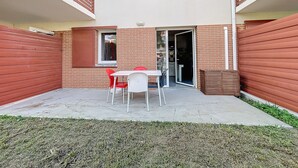 Outdoor dining - Air-conditioned apartment with pool in Argelès-sur-Mer (Argelès-sur-Mer)