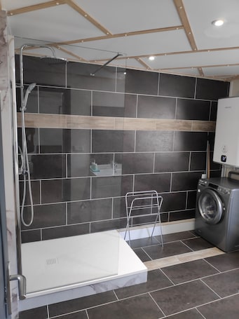 Hair dryer, towels, soap, toilet paper. Gîte "Esprit Forêt" - Nature haven in Picardy, calm and comfort guaranteed