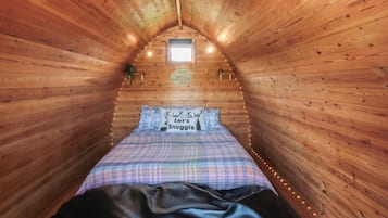 1 Schlafzimmer, individuell dekoriert, individuell eingerichtet