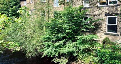 The Old Riverside School House Apt 5