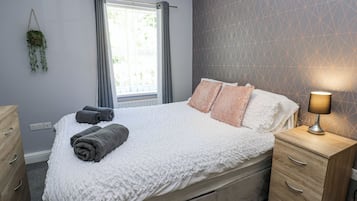 2 bedrooms, individually decorated, individually furnished, free WiFi