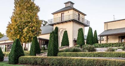 Albert Fields - stylish family-friendly retreat in the Southern Highlands