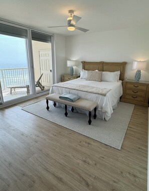 3 bedrooms, iron/ironing board, free WiFi, bed sheets - Beachfront Penthouse with Gulf Views (Gulf Shores)