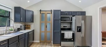 Sista's Suites - Suite A