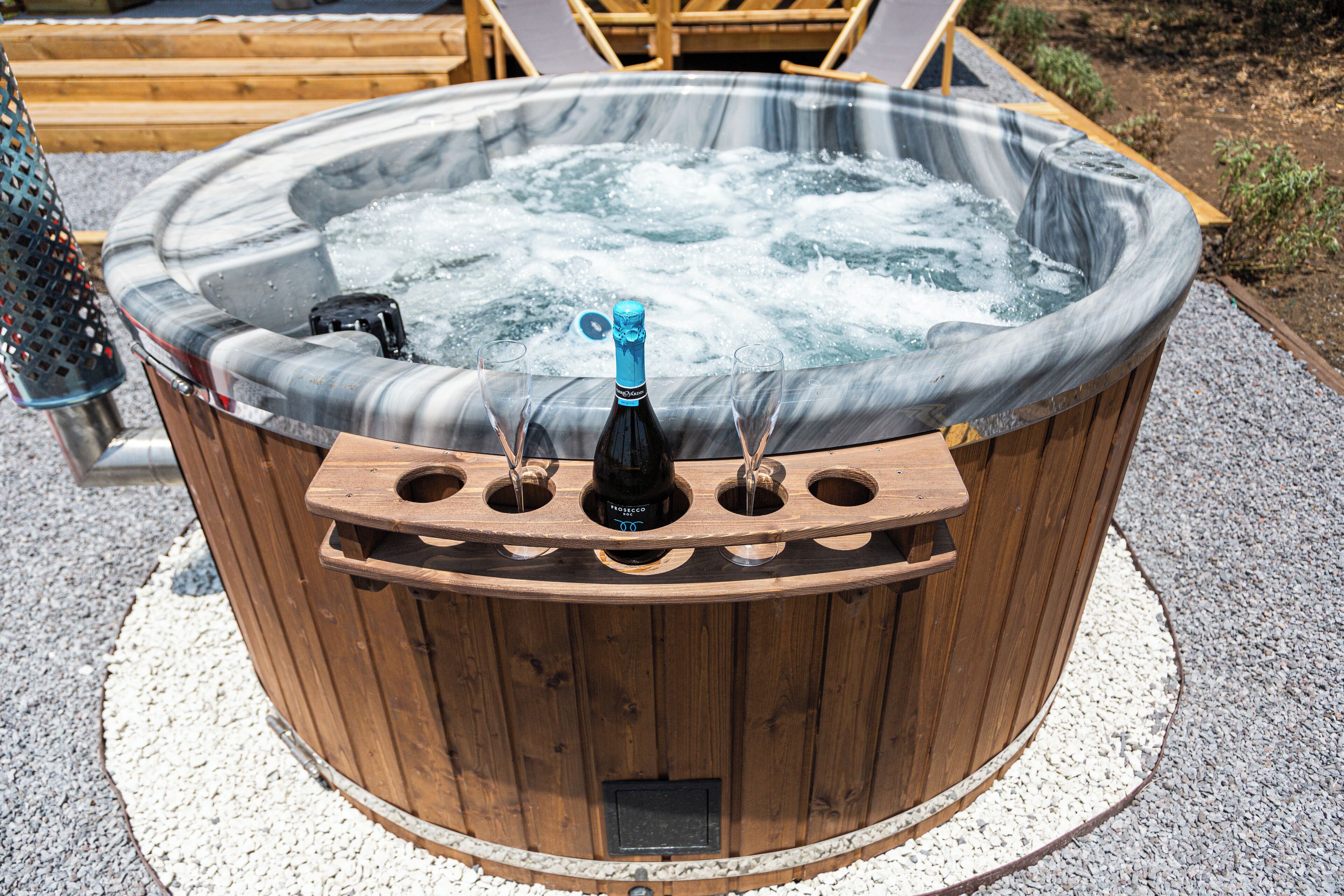 Luxury-Zelt | Eigener Whirlpool