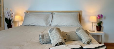 1 soverom, strykejern/-brett, wi-fi og sengetøy