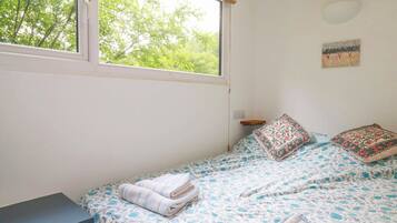 1 bedroom, individually decorated, individually furnished, free WiFi