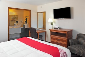 Escritorio y despertador