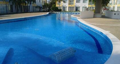 Family house, close to the beach, stores and the airport.