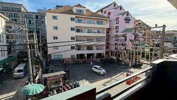 Dobbeltrom – city, 1 soverom, byutsikt | Wi-fi (inkludert)