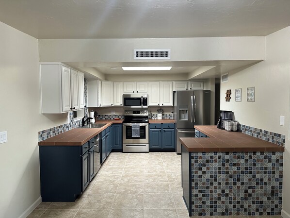 Microwave, oven, stovetop, dishwasher