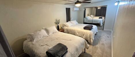 5 bedrooms, WiFi, bed sheets